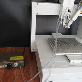 Dubbele Vloeibare XYZ-3 Desktop Automatische Lijm het Uitdelen Machine/Pneumatisch ab die Robat uitdelen